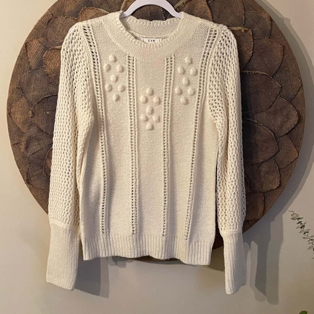 E&M Women’s Ivory Knit Sweater